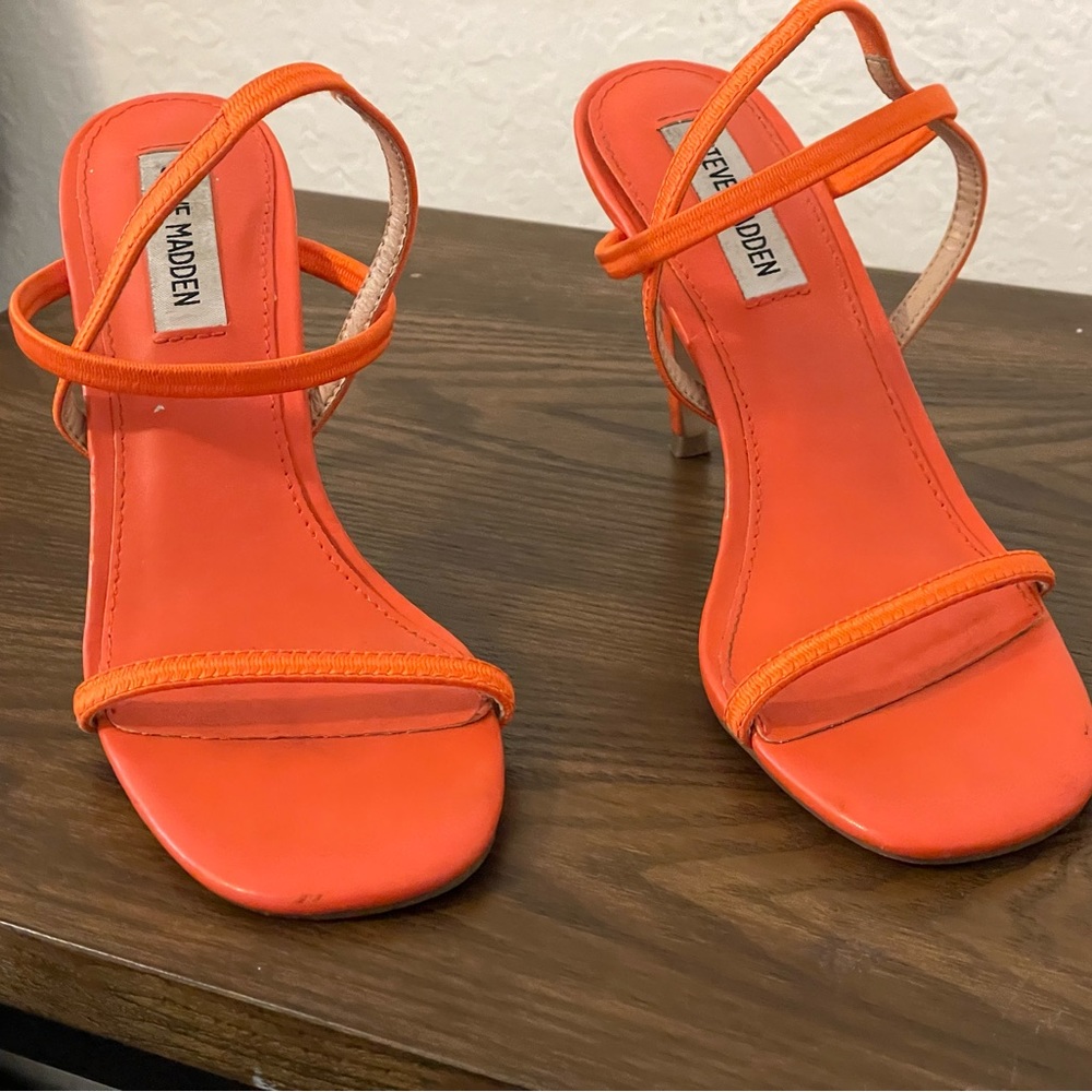 Steve Madden Orange heels size 7